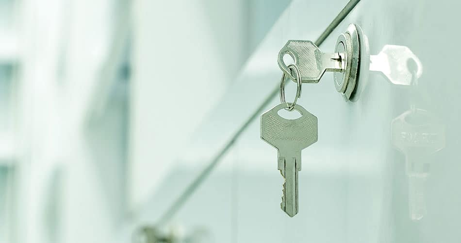 Regardless of the type of file cabinet locks used, some are available in either keyed or keyless configurations.